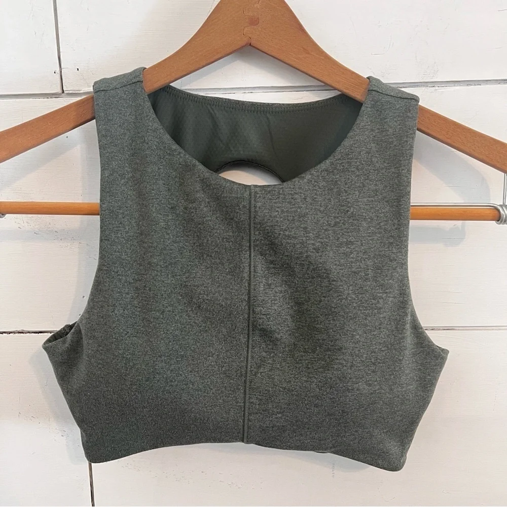P’TULA Bare Form Curve Bra. Size Small. New Without Tags.